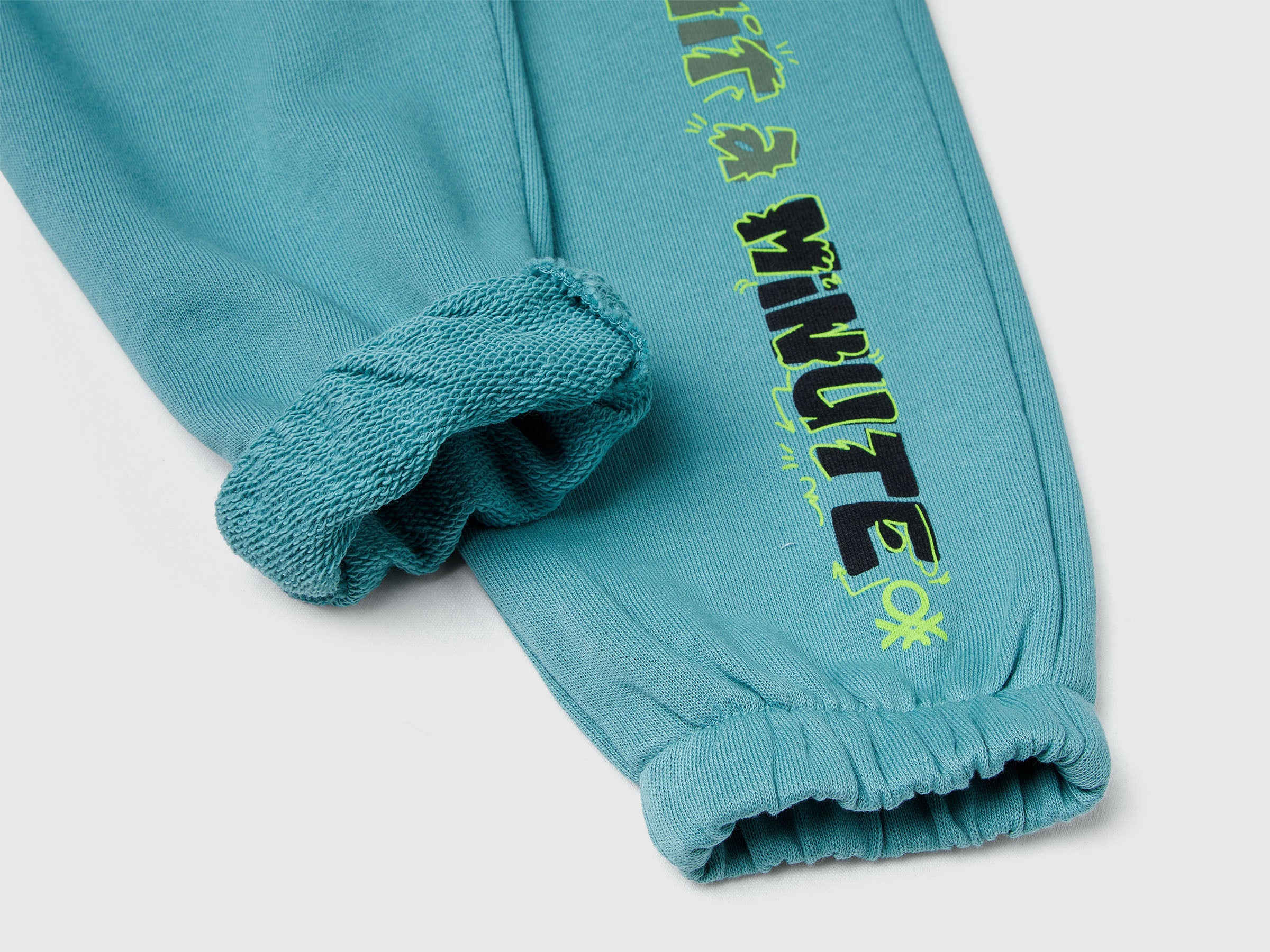Joggers confortáveis com cordão de ajuste - ucb_image_DS1