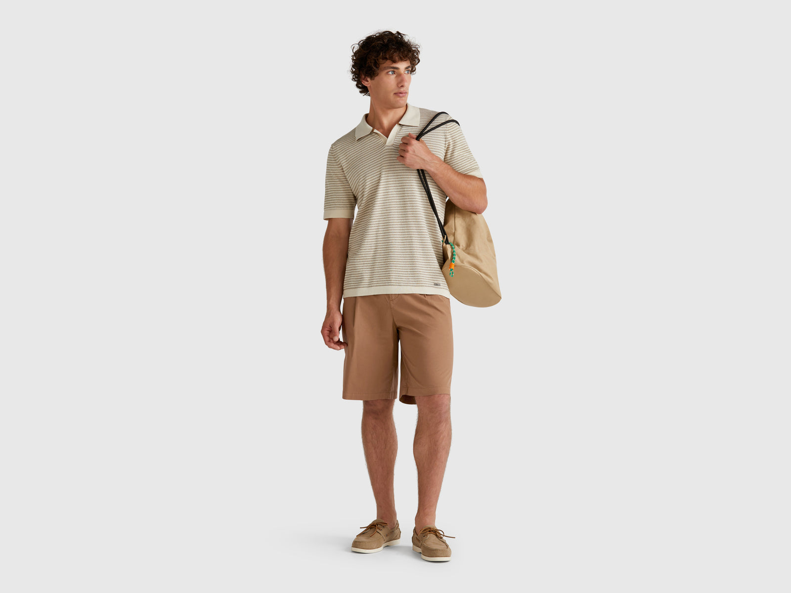 Wide bermudas