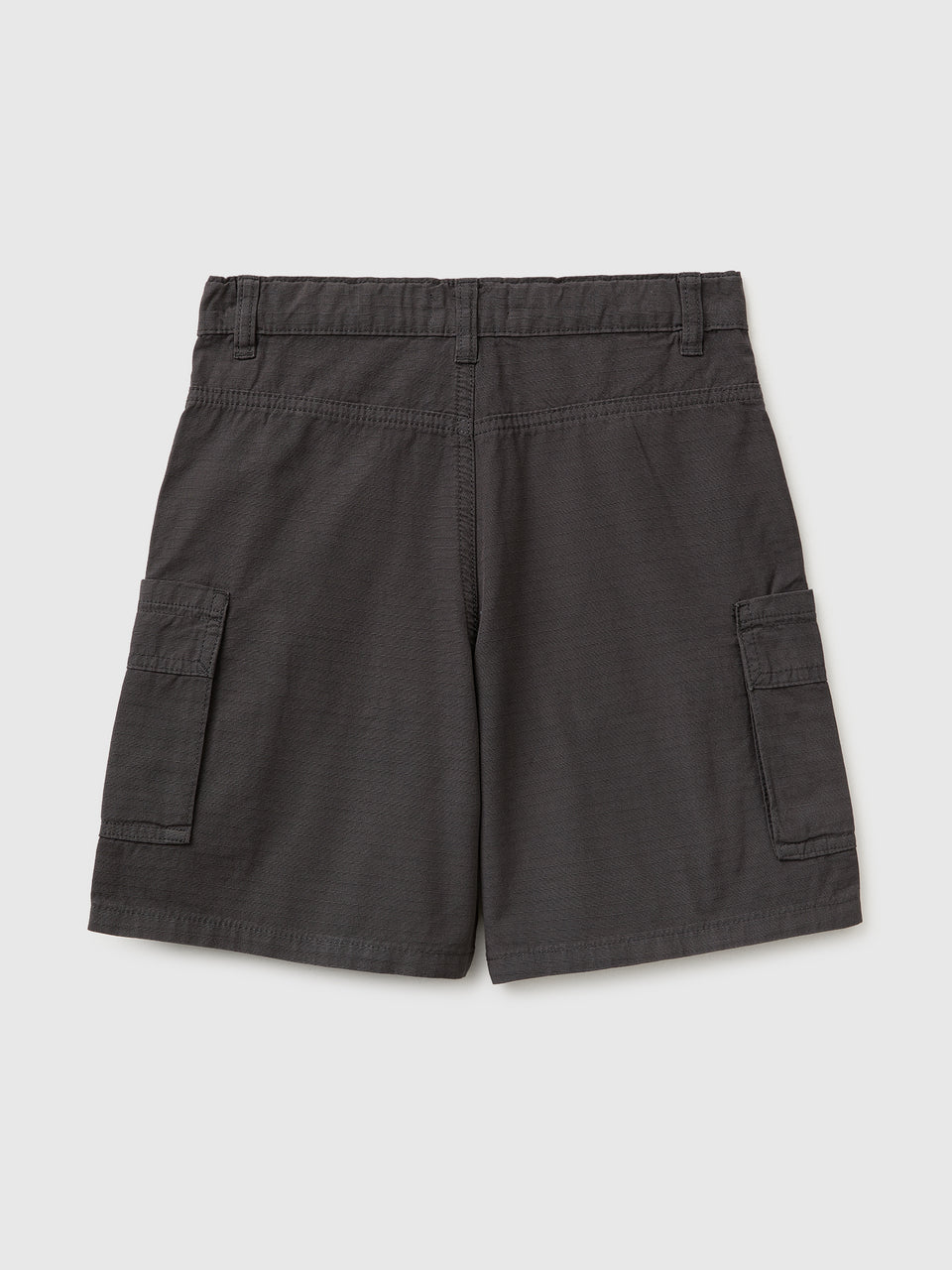 Bermuda shorts with pockets - ucb_image_BS