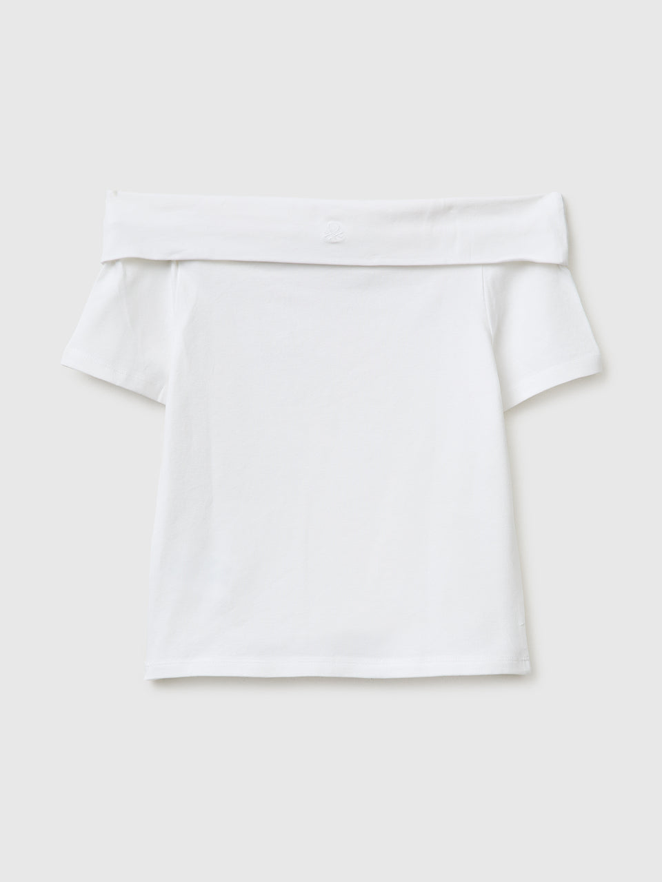 Boat-neck T-shirt - ucb_image_BS