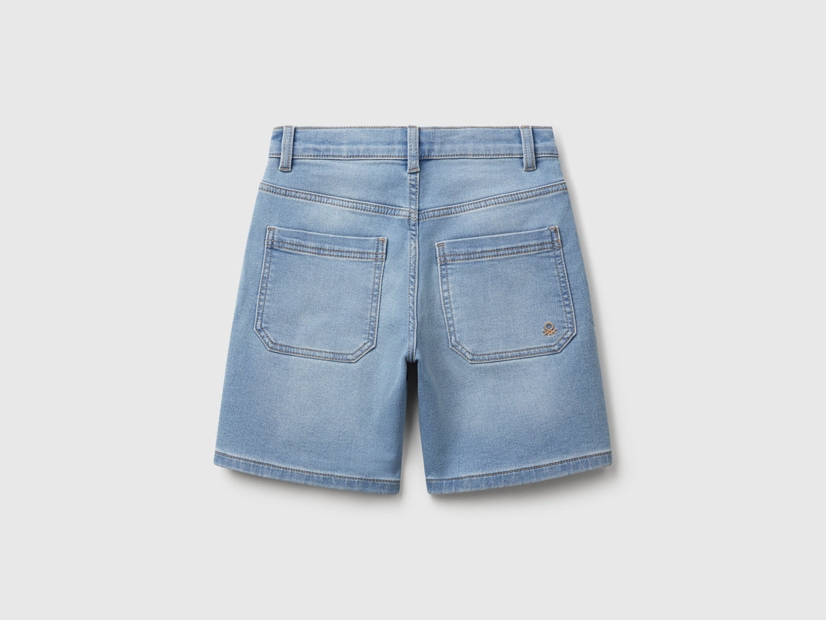 Bermudas straight em denim elástico - ucb_image_BS