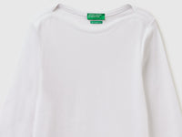 Slim fit t-shirt with boat neck - ucb_image_DS1