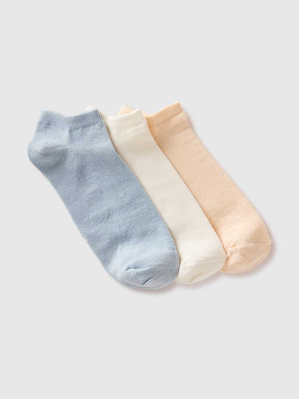 Three pairs of plain short socks - ucb_image_FS