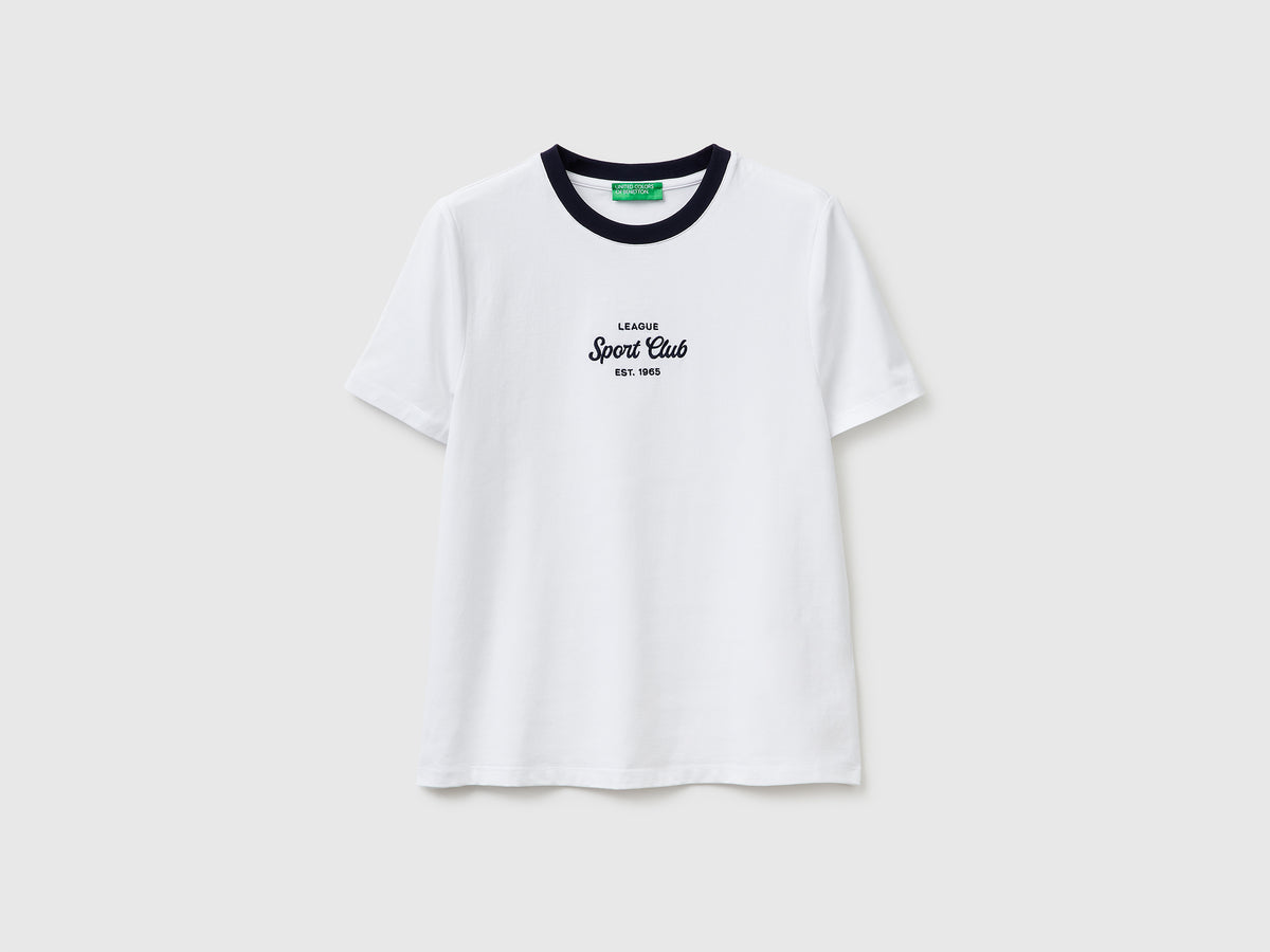 T-shirt com emblema bordado - ucb_image_FS