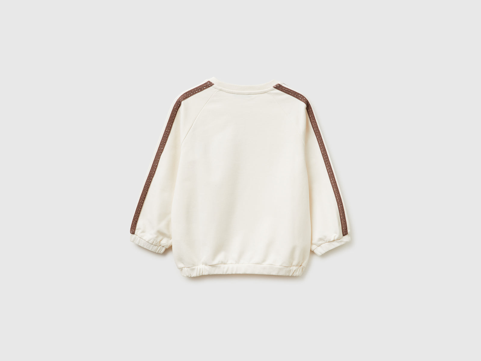Sweat com renda e bordado - ucb_image_BS