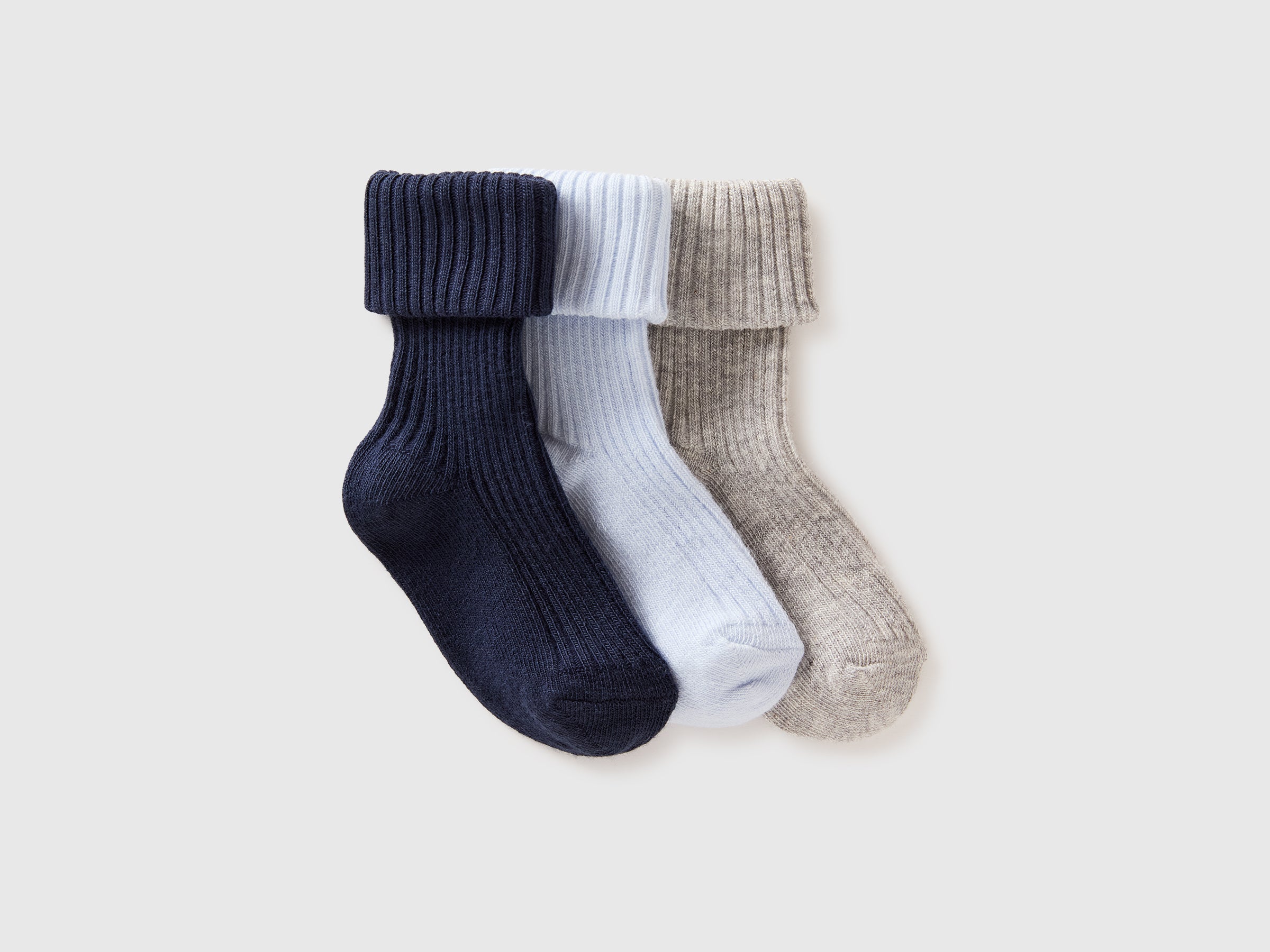 Three pairs of ribbed socks - ucb_image_FS