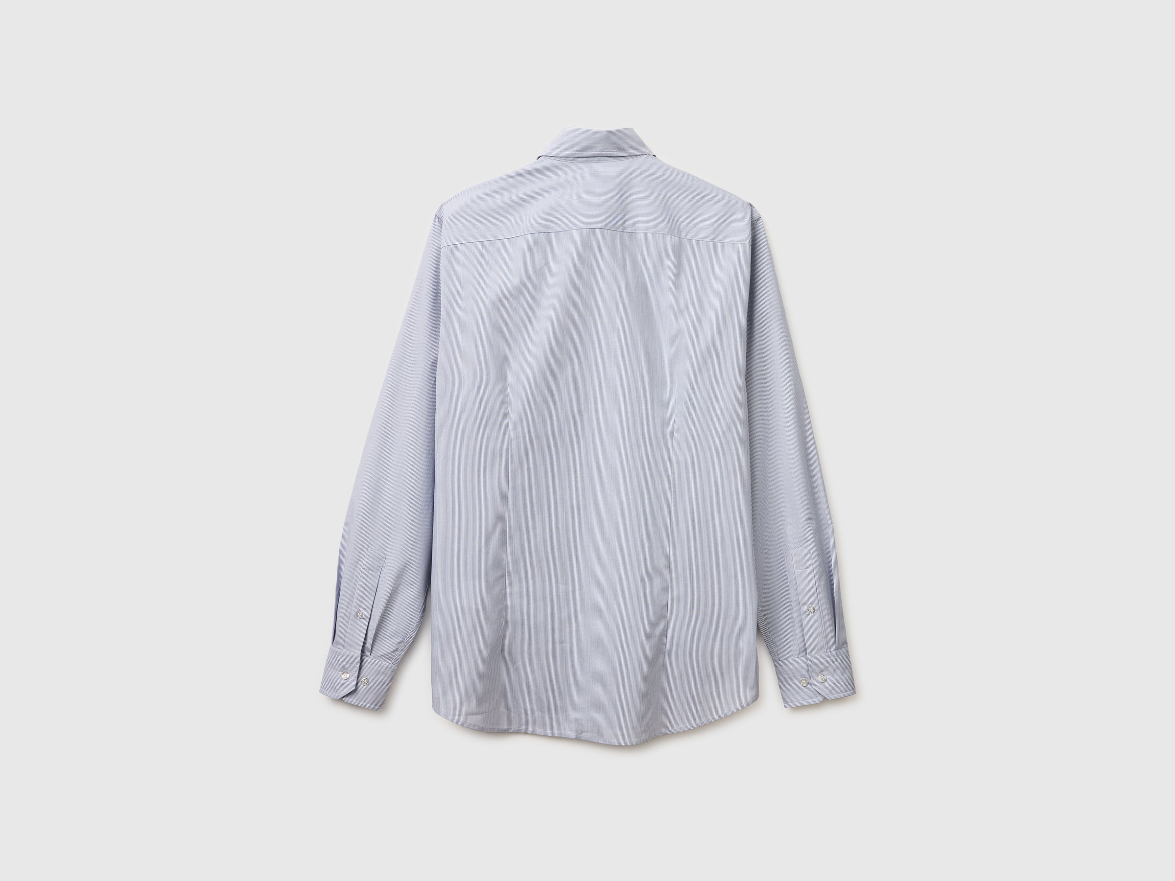 Camisa com bolso pequeno slim fit - ucb_image_BS
