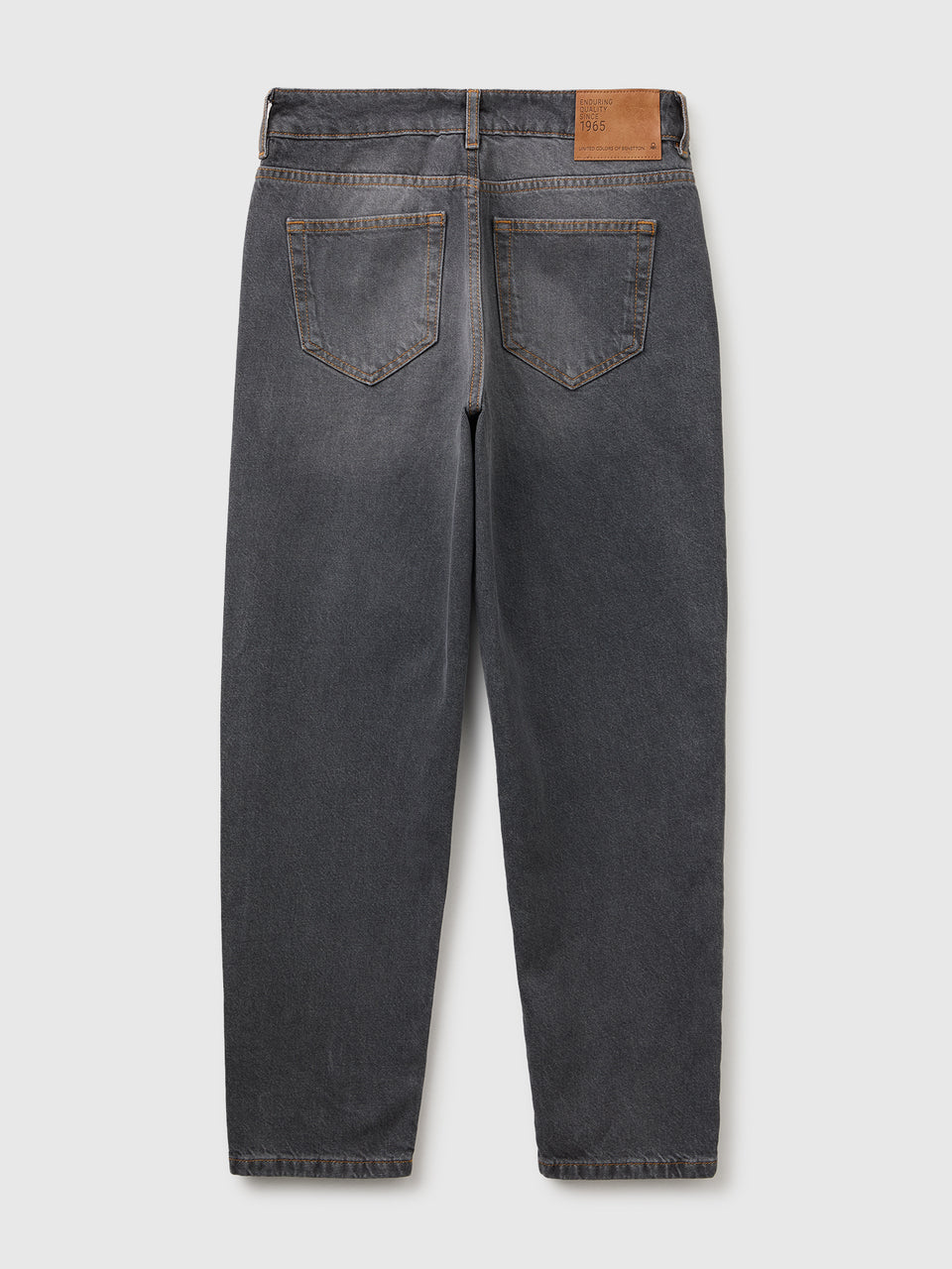 Jeans mom fit - ucb_image_BS
