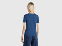 T-shirt azul força aérea em algodão puro com decote em V - ucb_image_B
