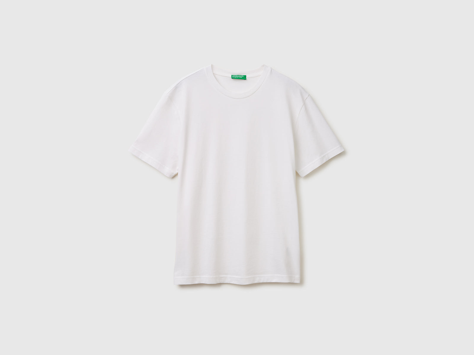 White t-shirt - ucb_image_FS