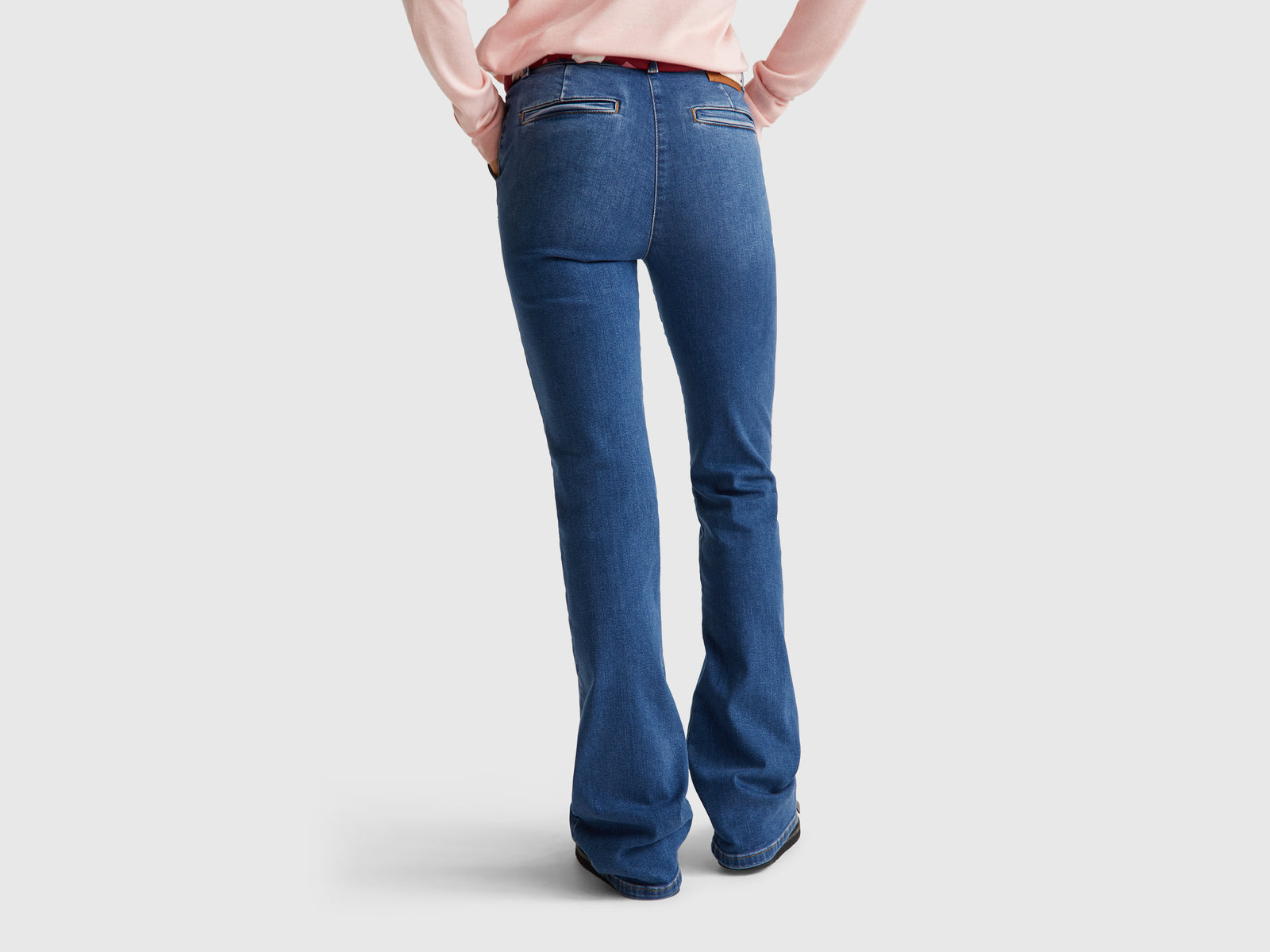 Jeans flare fit - ucb_image_B