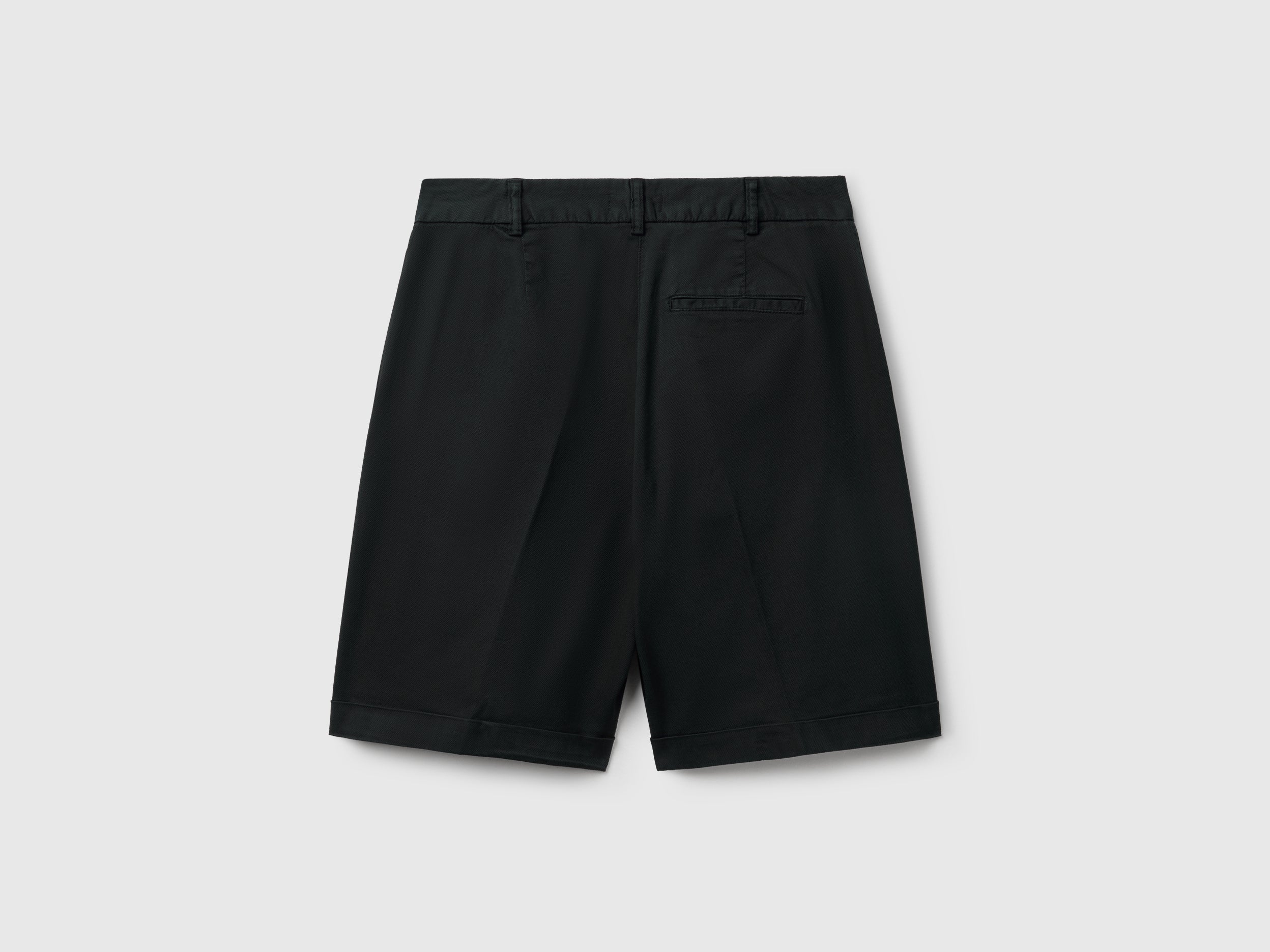 Bermudas com dobra em algodão stretch - ucb_image_BS