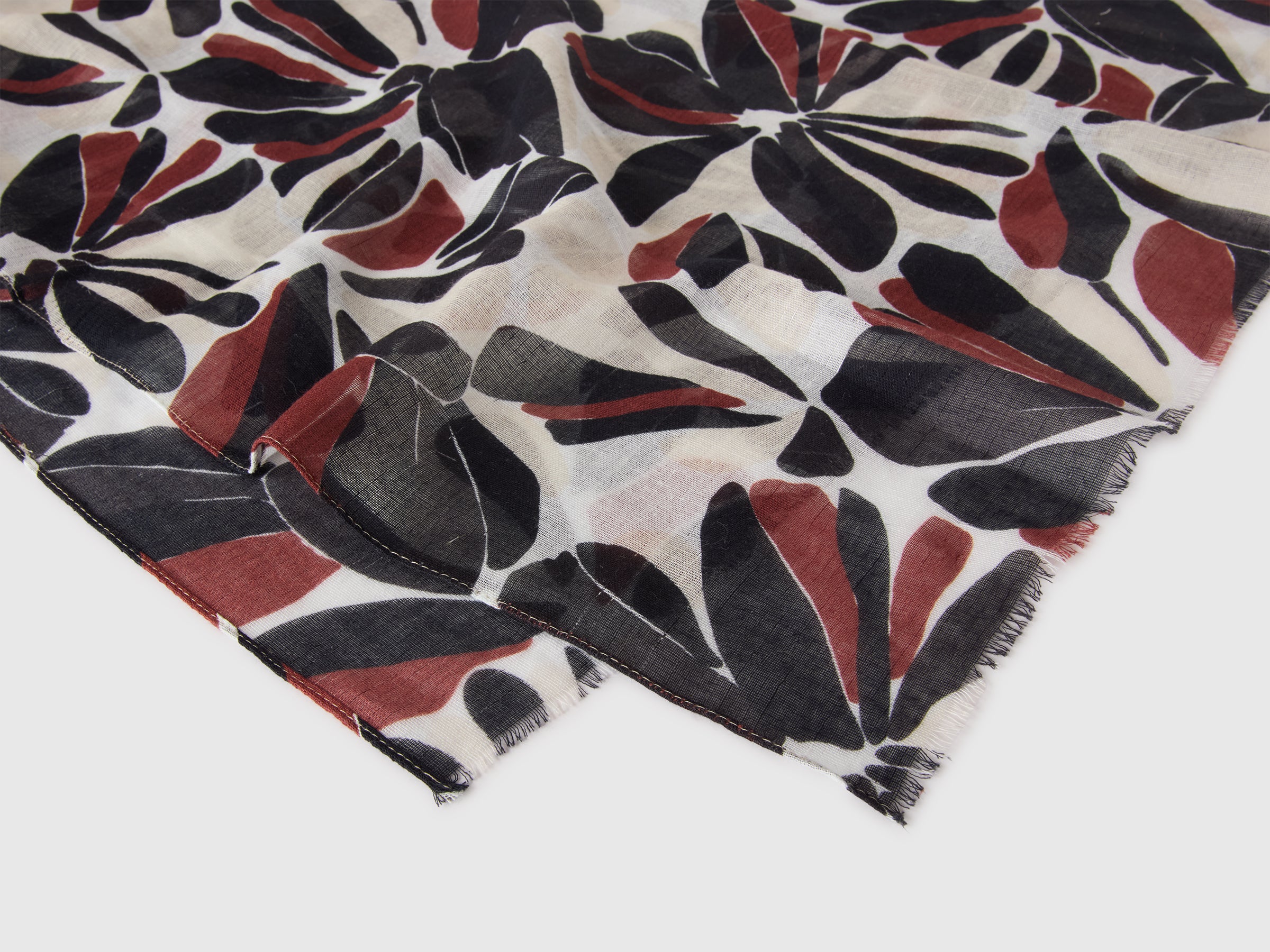 Floral linen blend scarf - ucb_image_DS1
