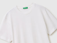 White t-shirt - ucb_image_DS1