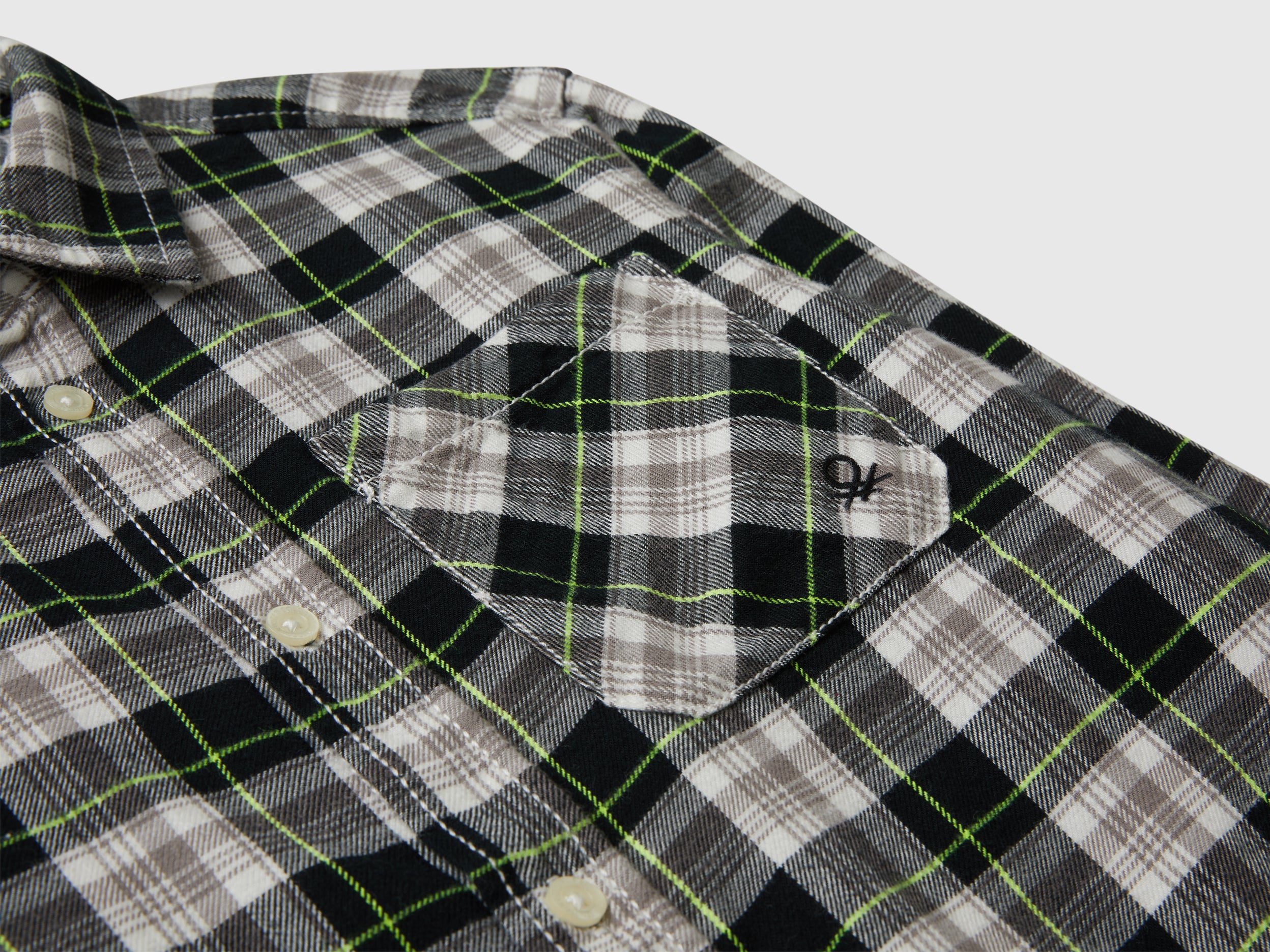 Camisa aos quadrados 100% algodão - ucb_image_DS1