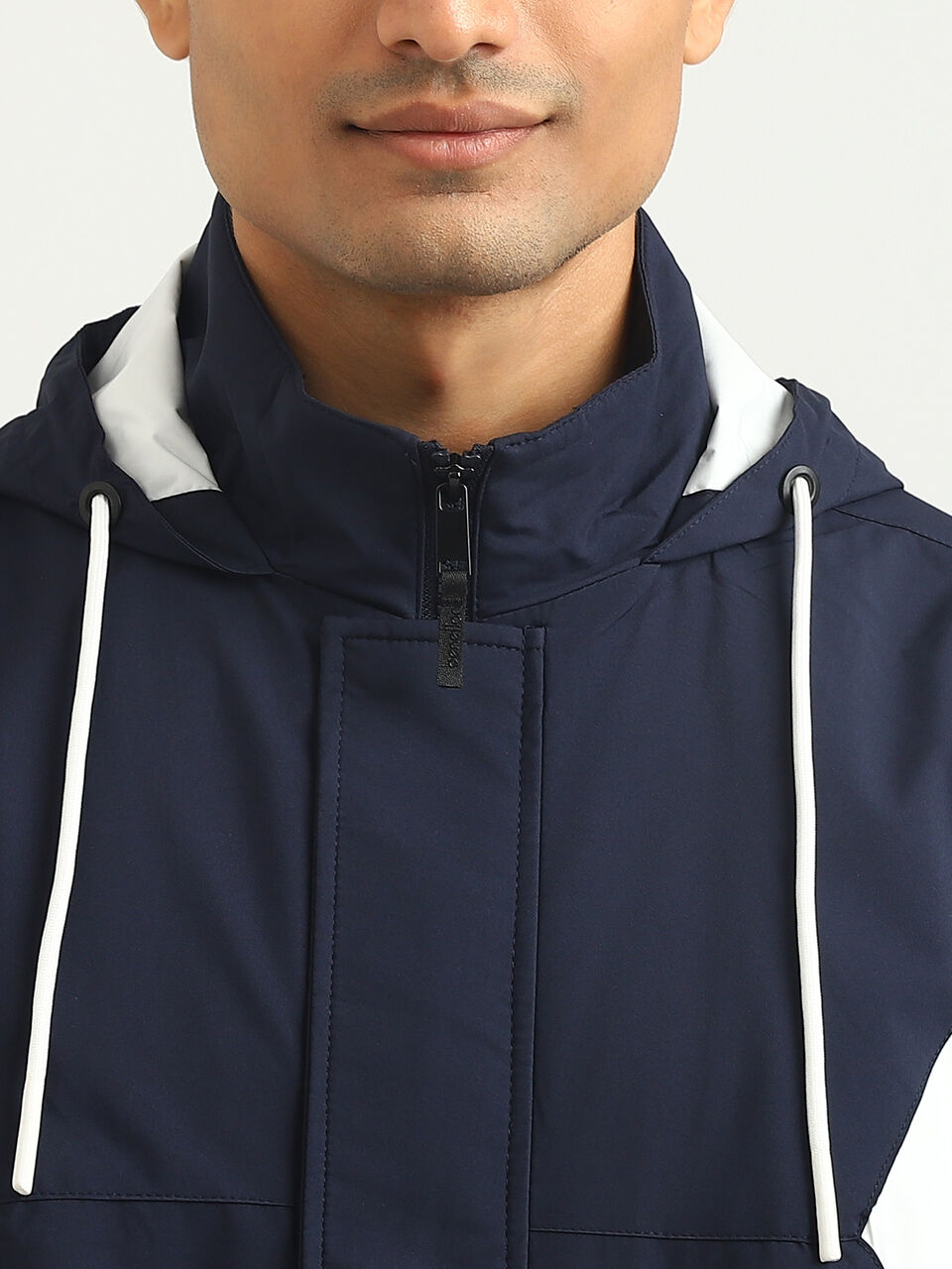 RAGLAN SLEEVE COLOR BLOCK JACKET image number null