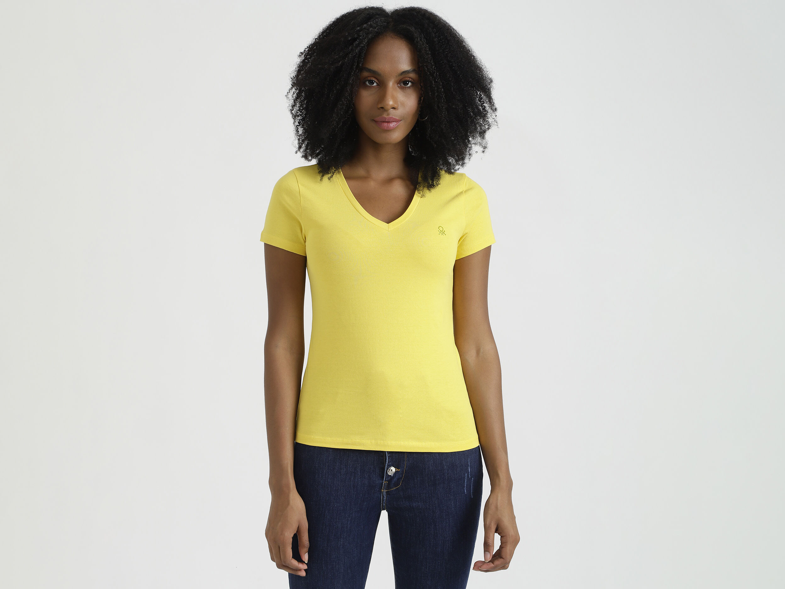 Yellow v neck t shirt discount