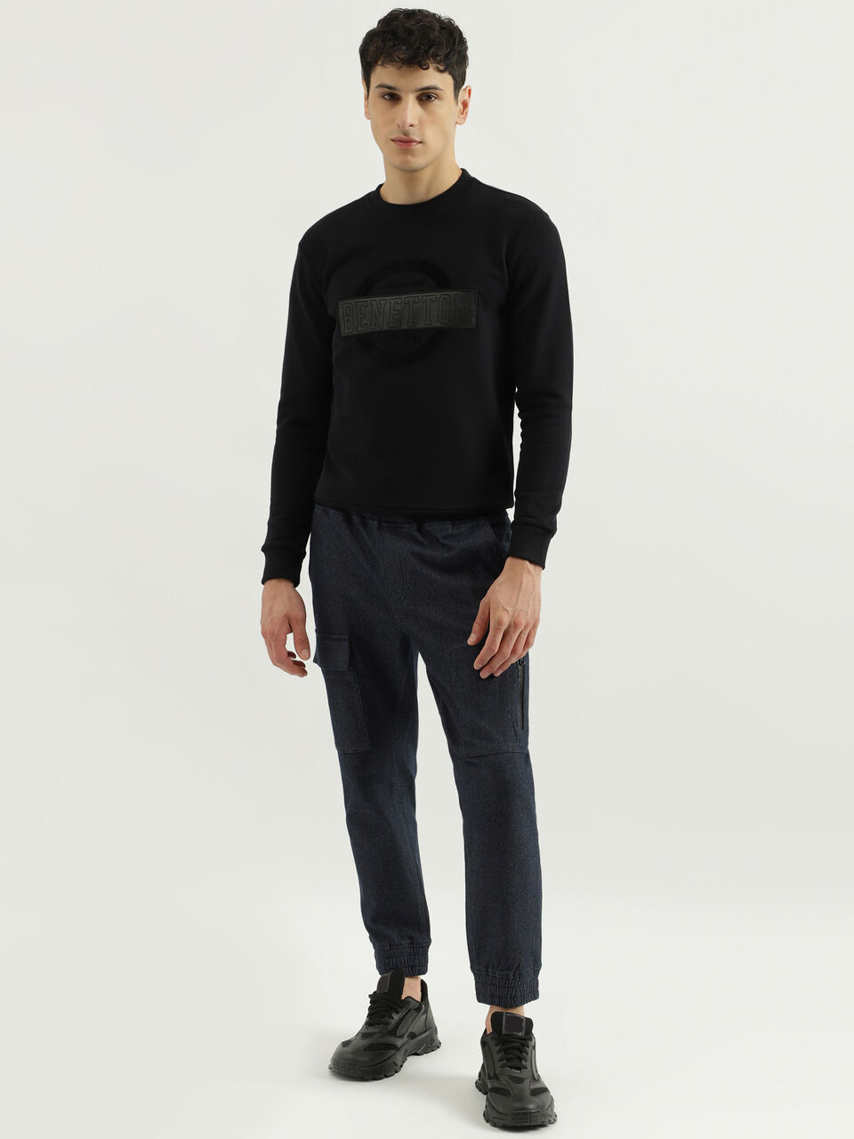 FAUX LEATHER PATCH BRANDING SWEAT image number null