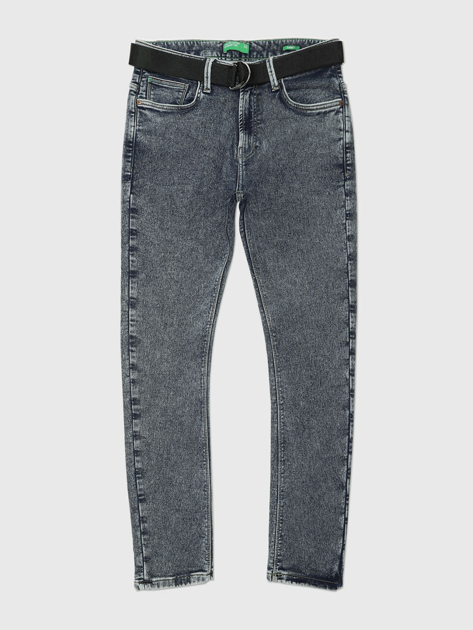 Carrot Fit ClaShort Sleeve ic Knit With Belt Jeans image number 1