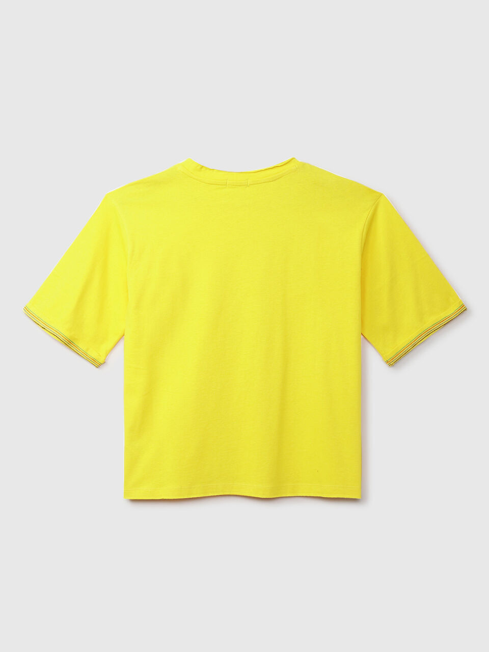 S/SLV TEE WITH BENETTON FRAME ARTWORK image number 2