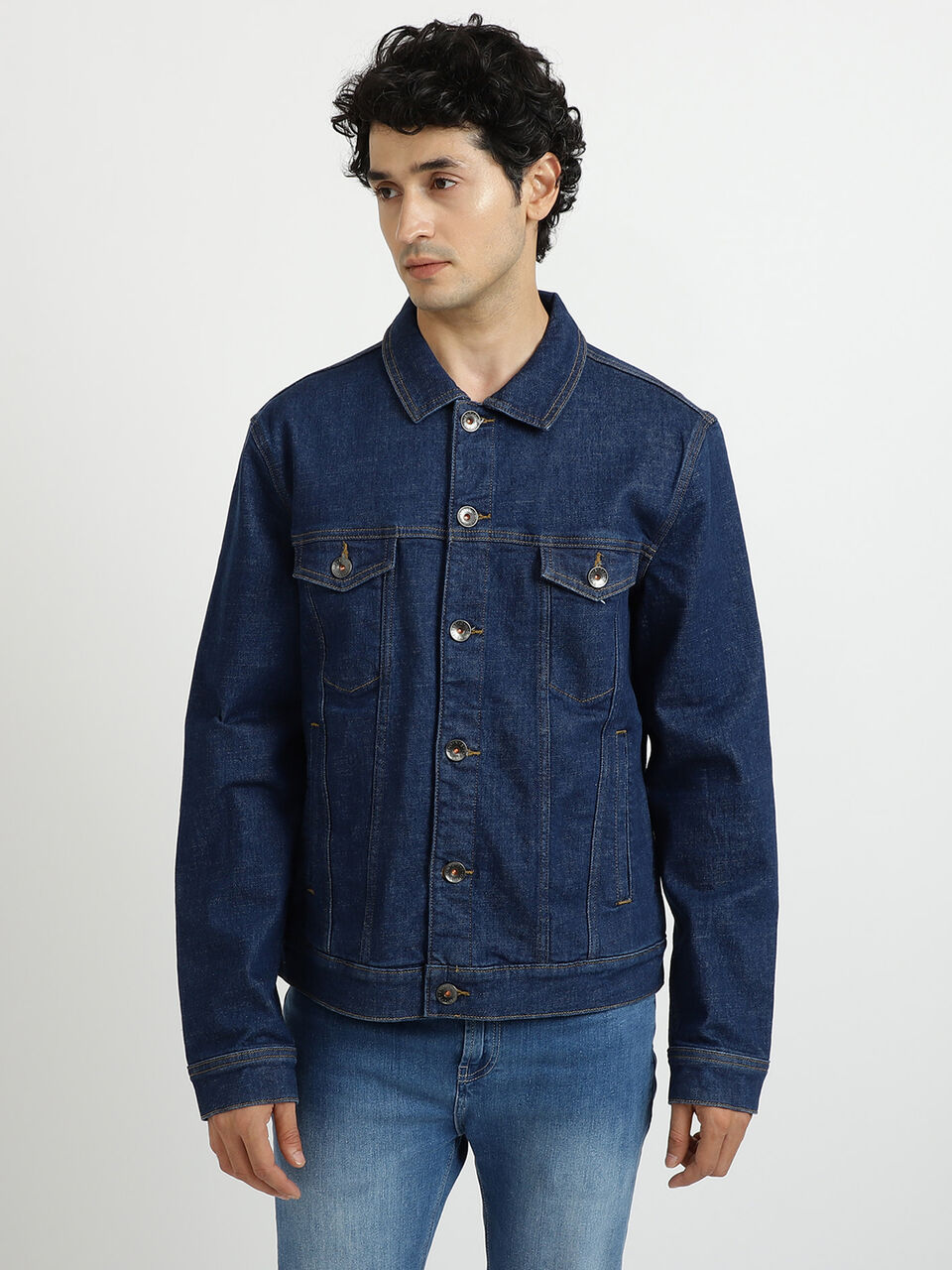 DARK BLUE DENIM TRUCKER JACKET image number null