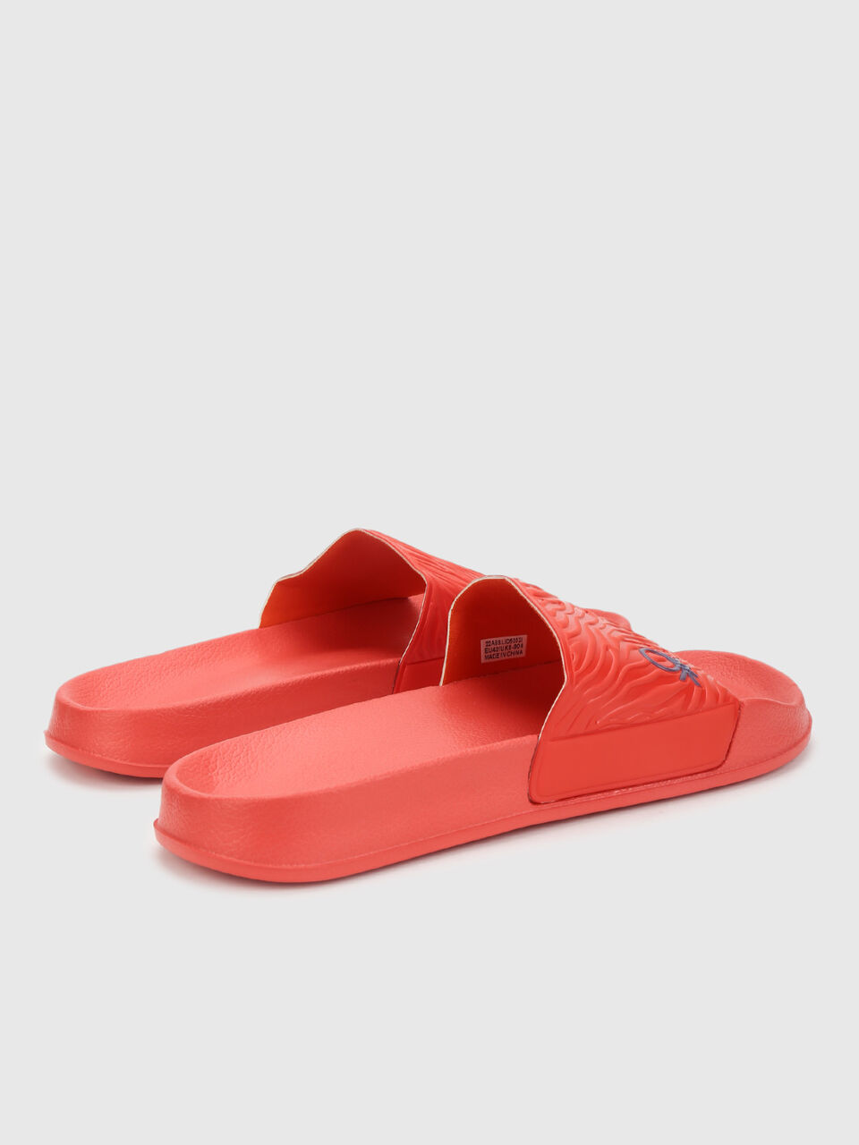 TEXTURED PU SLIDE image number 2