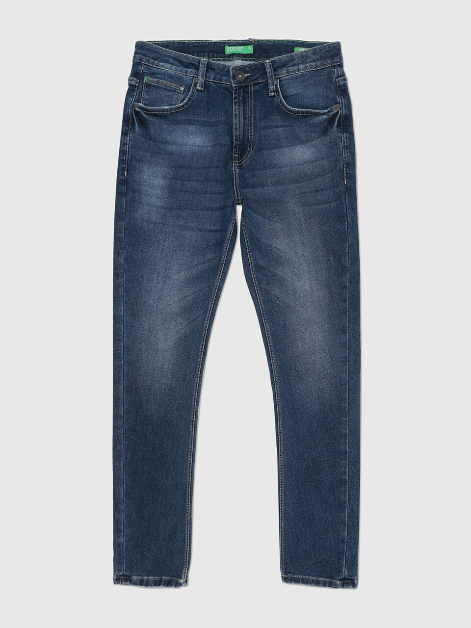 Carrot Fit Faded Blue Coolmax Jeans image number 1