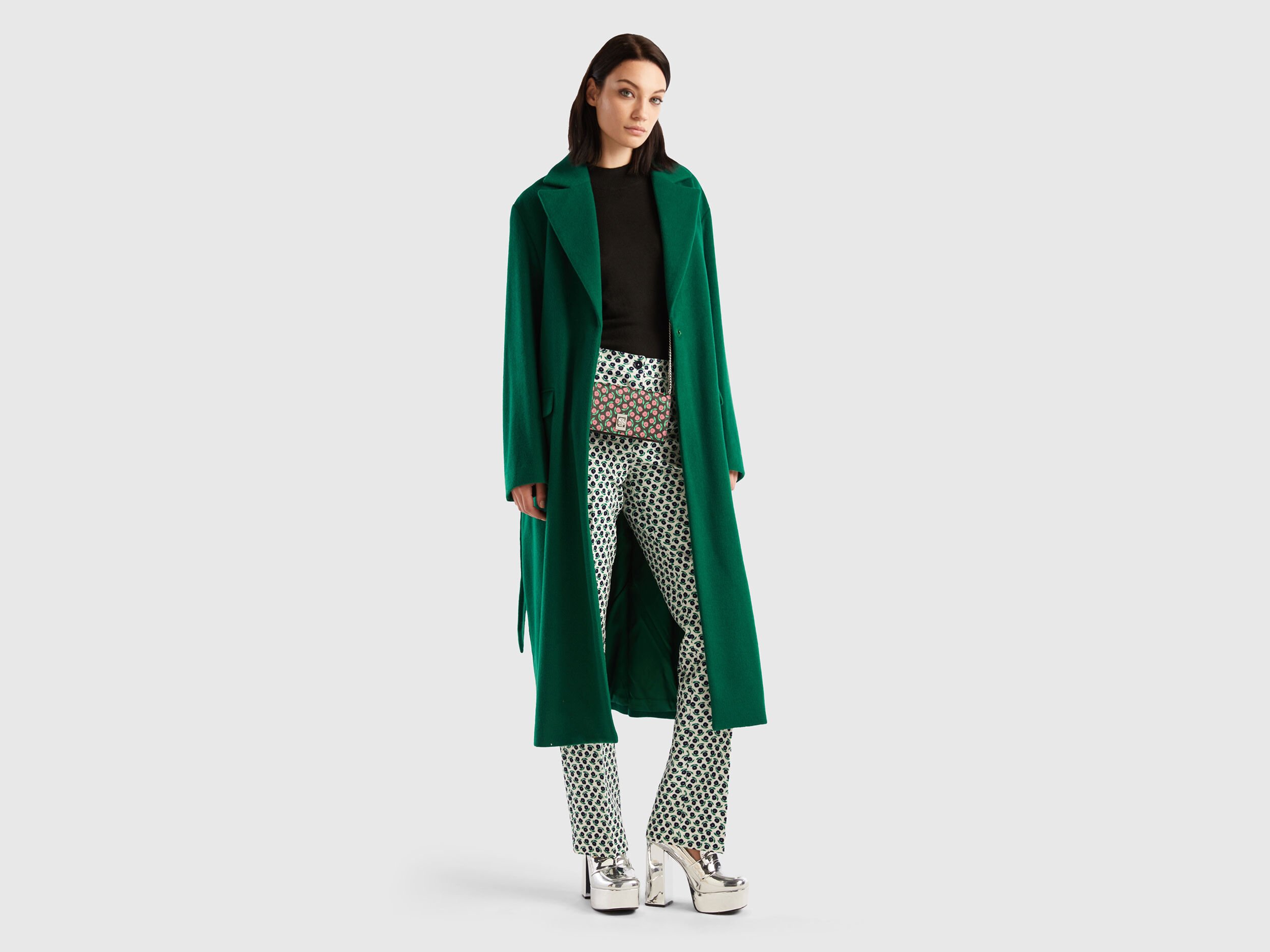 Abrigo largo con cintur n Verde Benetton