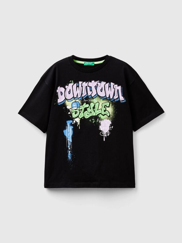 Camiseta con estampado de grafiti Niño