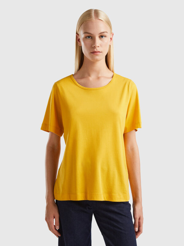 Camiseta amarillo mostaza de manga corta Mujer