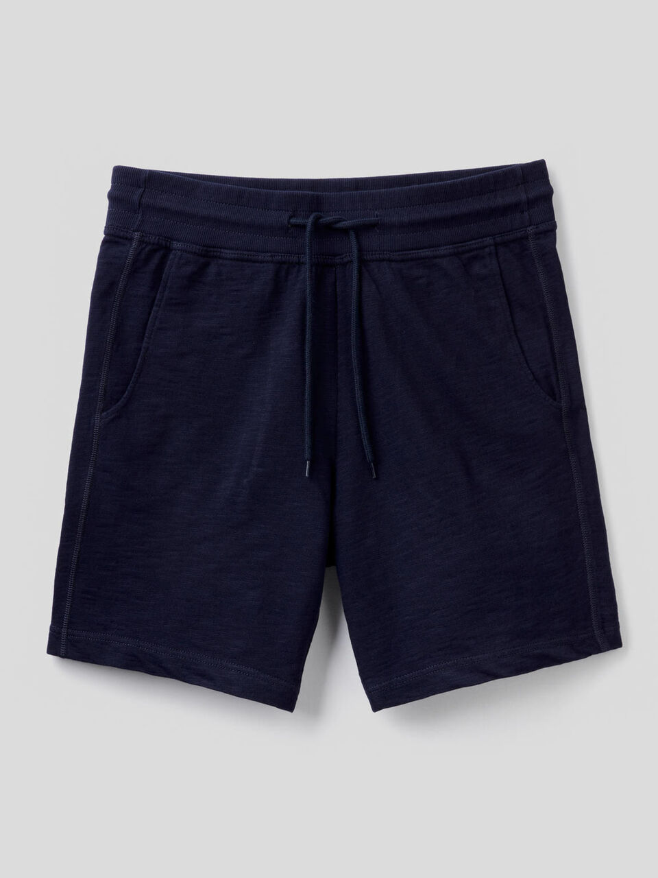 Bermudas de felpa con cordón de ajuste image number 1