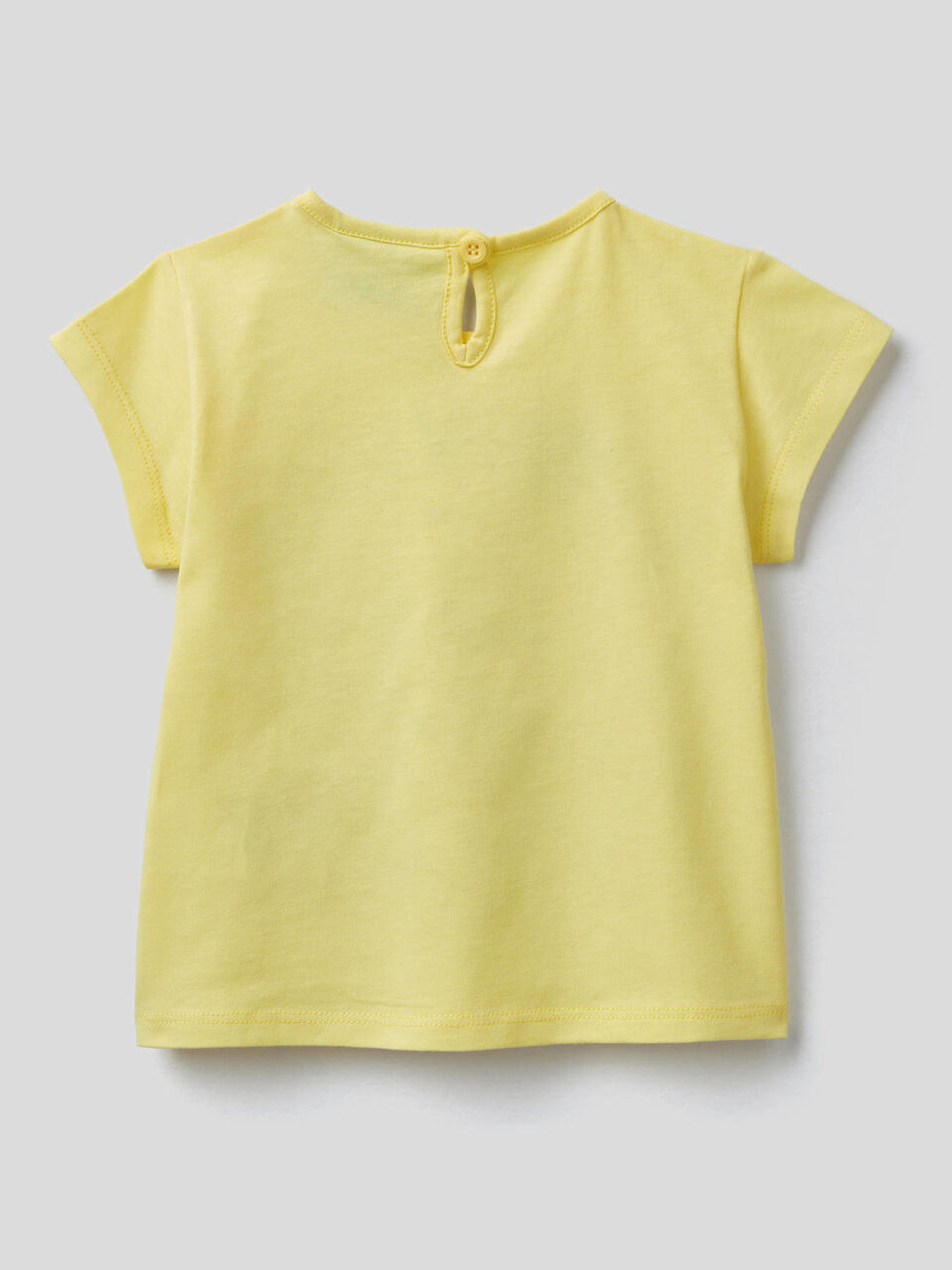 Camiseta con estampado de pitufos image number 2