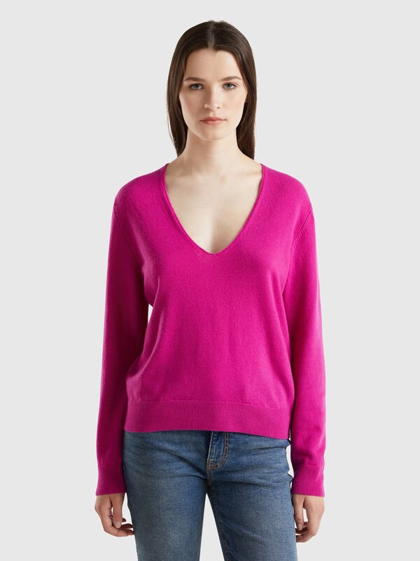 Jersey fucsia ciclamen cuello en V en pura lana merina Mujer