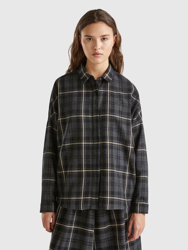 Camisa en mezcla de lana de cuadros de tartán Camisa en mezcla de lana de cuadros de tartán Mujer