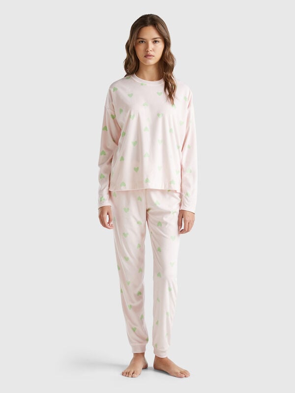 Pijama de chenilla con corazones Mujer
