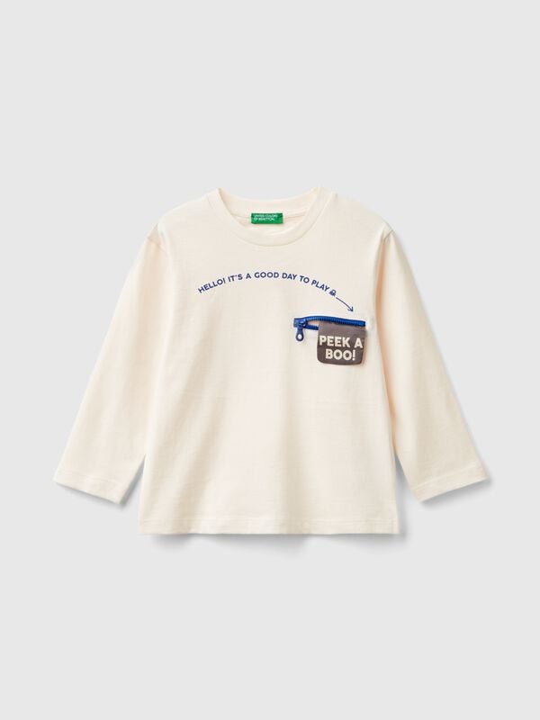 Camiseta con estampado y aplicación Niño