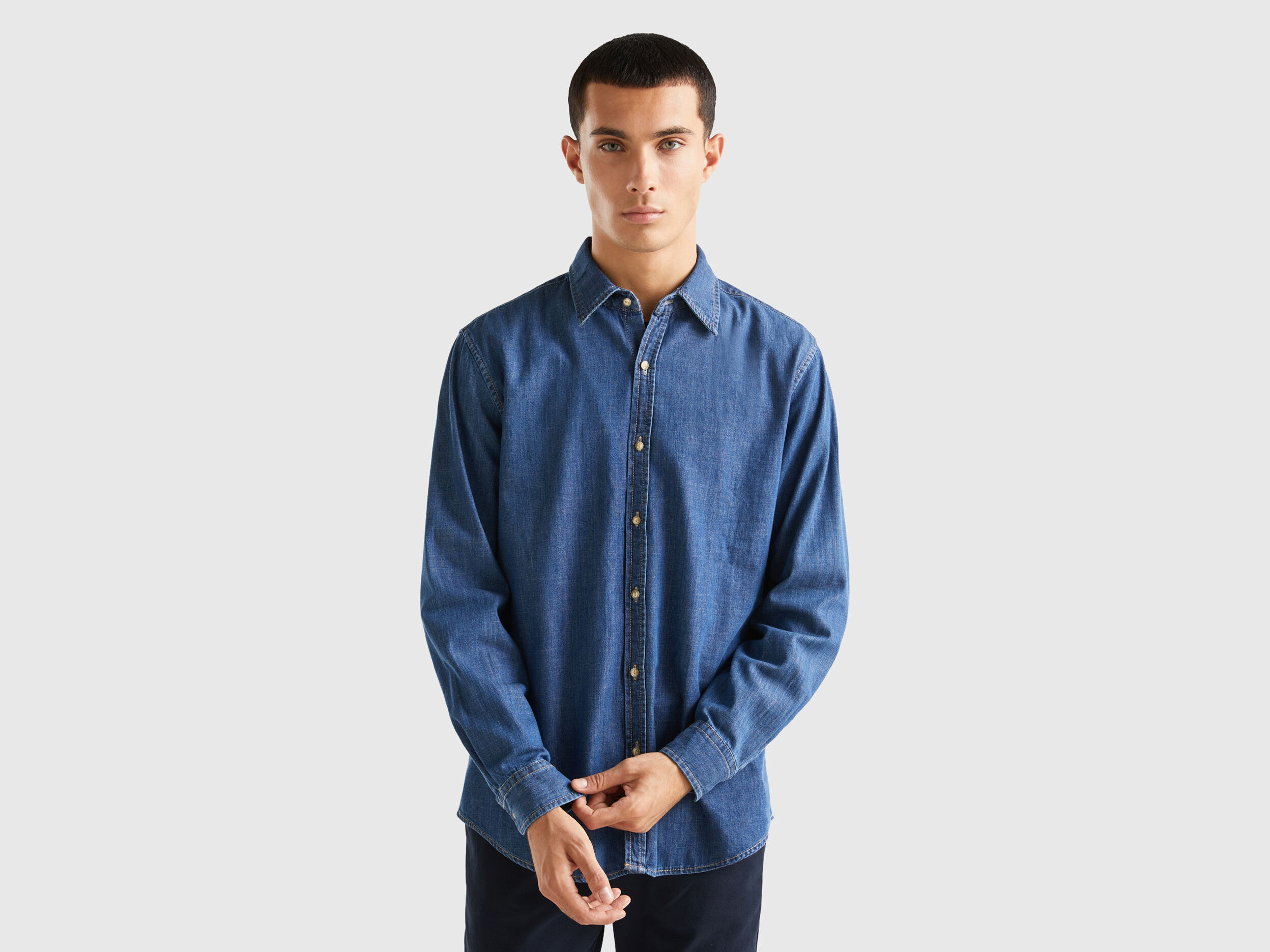 Camisas de jeans para hombres online
