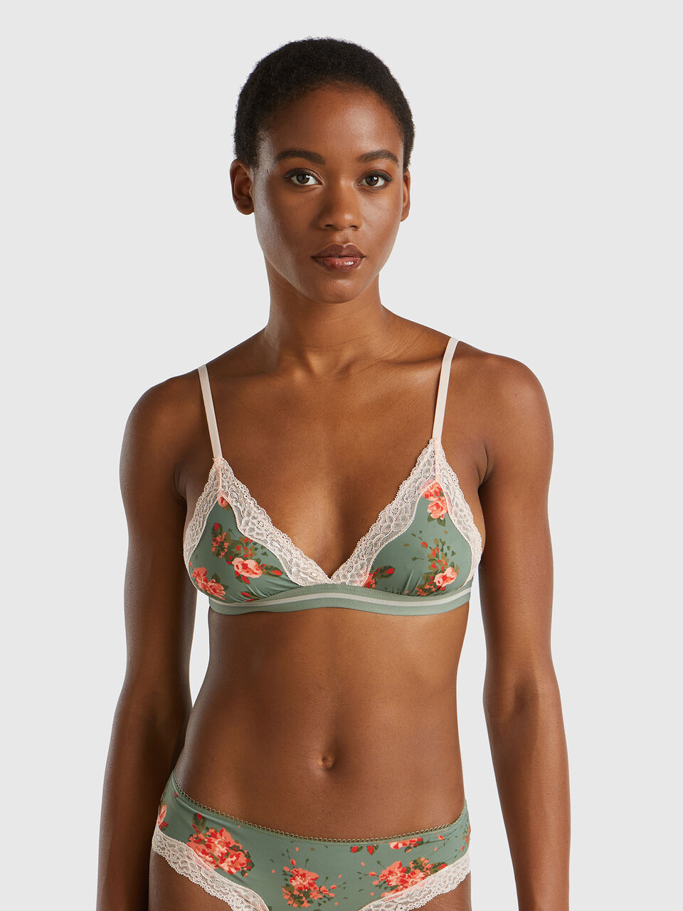 BRASSIERE Mujer image number null