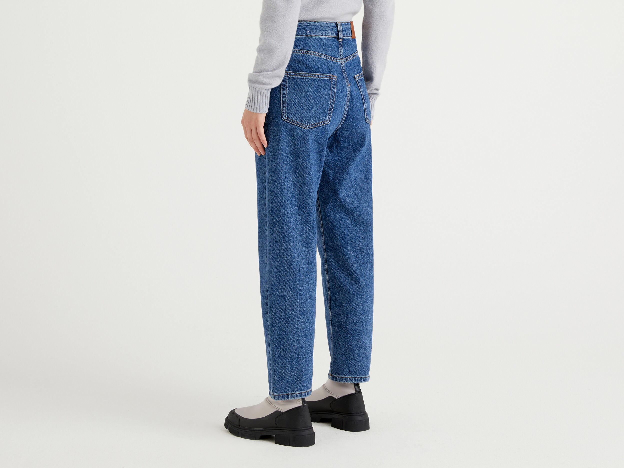 Vaqueros new arrivals mom fit