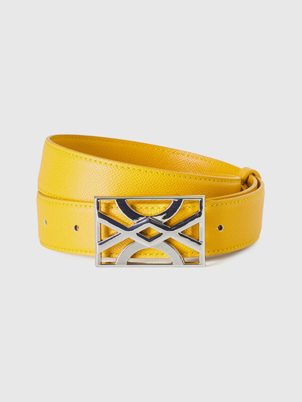 Cinturón amarillo con hebilla con logotipo Mujer