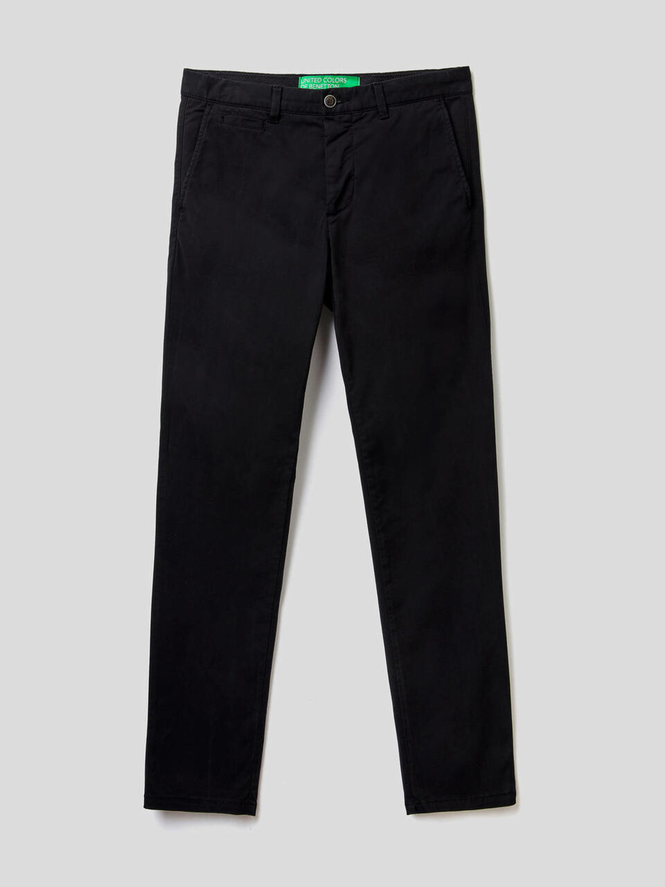 Pantalones chinos ceñidos image number 1