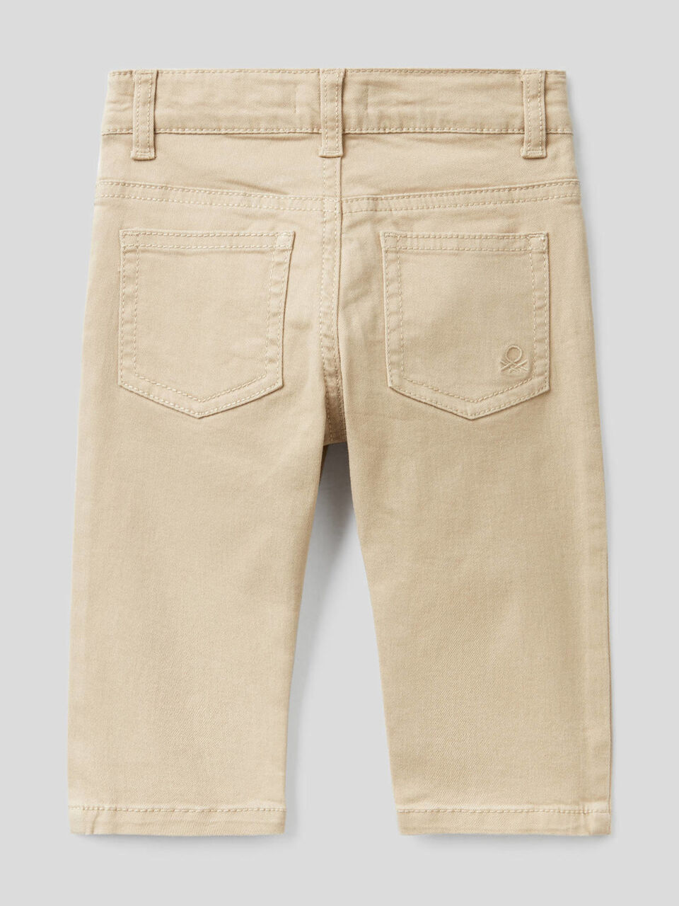 Pantalón ceñido con cinco bolsillos image number 2