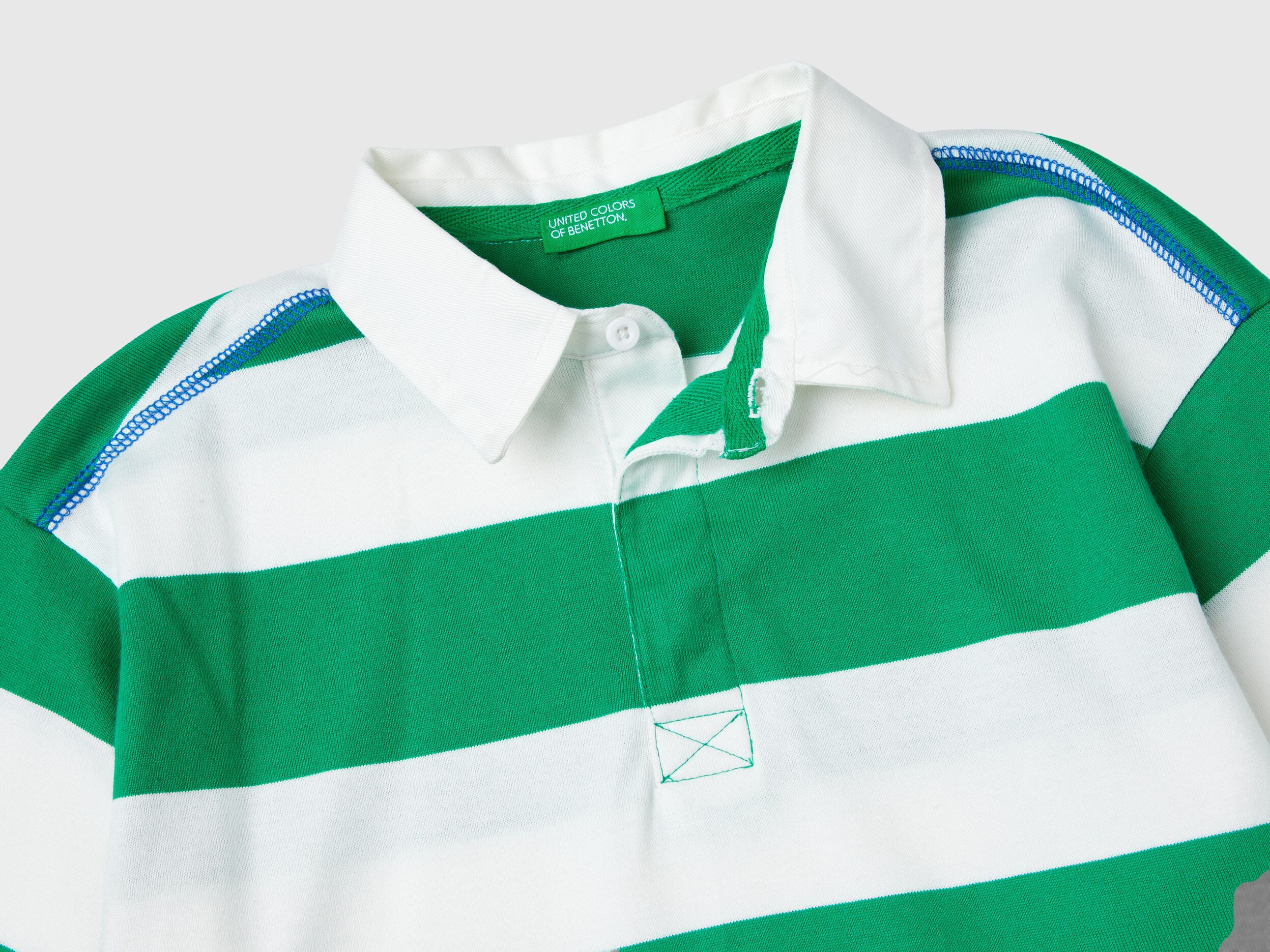 Polo de rugby con rayas verdes y blancas Multi color Benetton