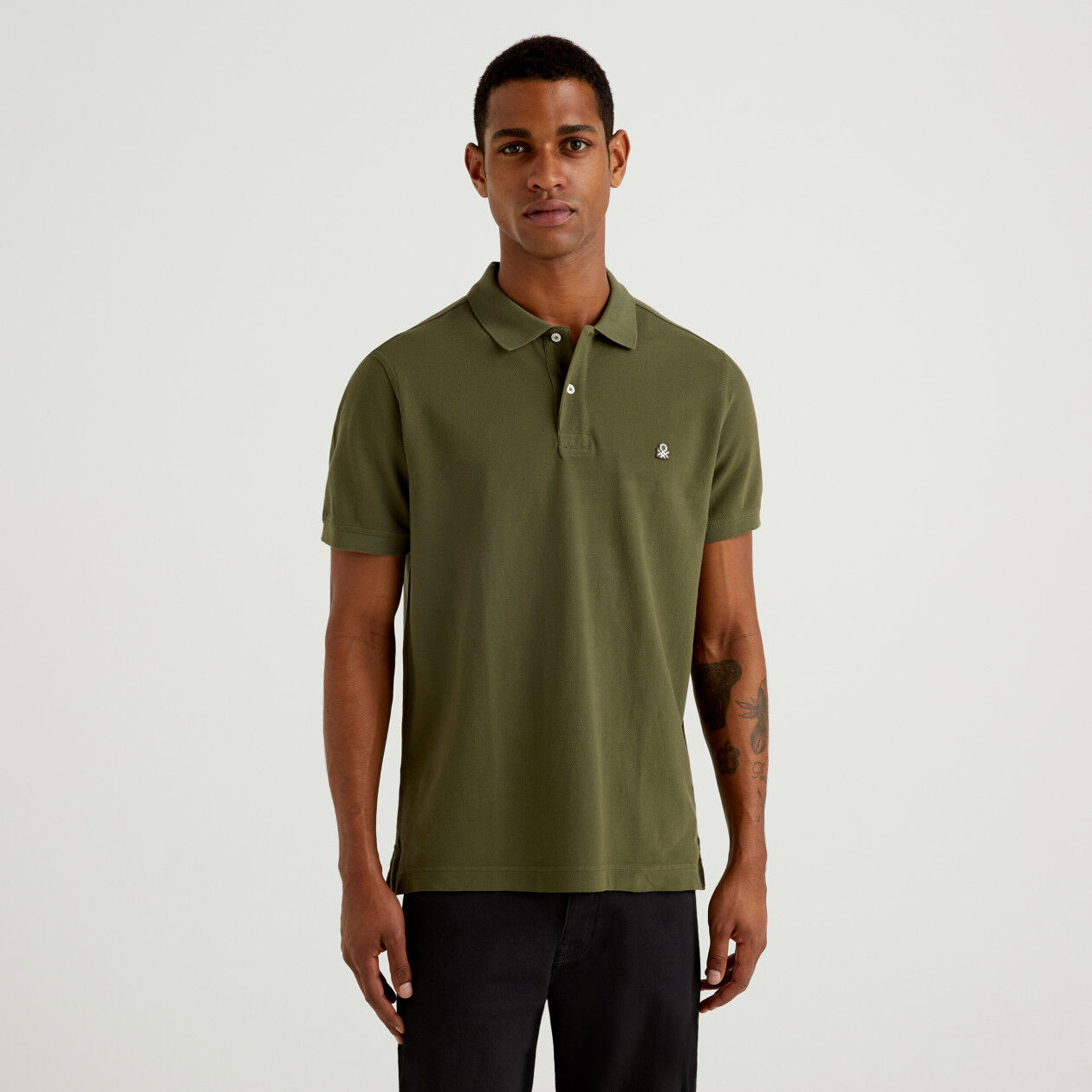 Camiseta polo cheap verde militar