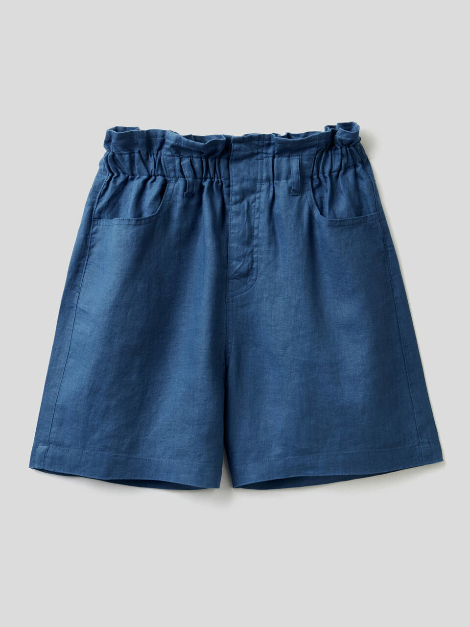 Bermudas de 100% lino con cintura fruncida image number 1