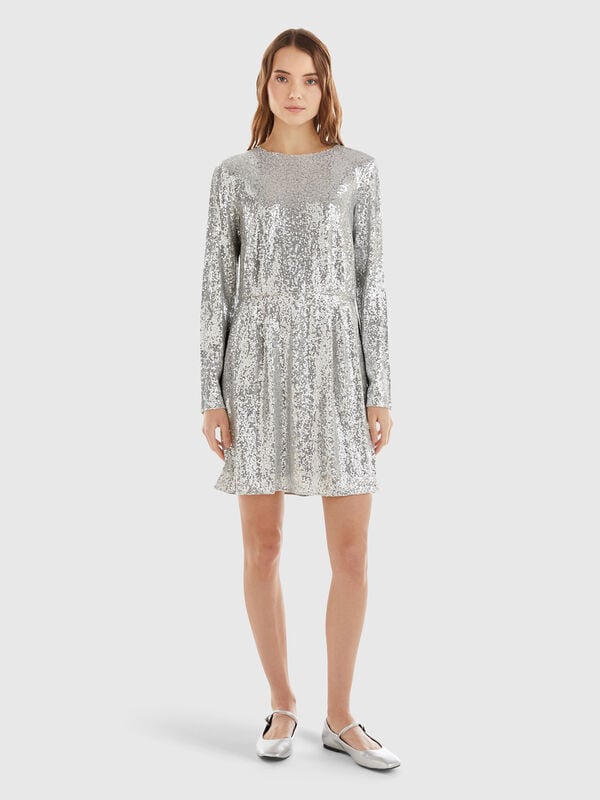 Vestido corto con lentejuelas Mujer