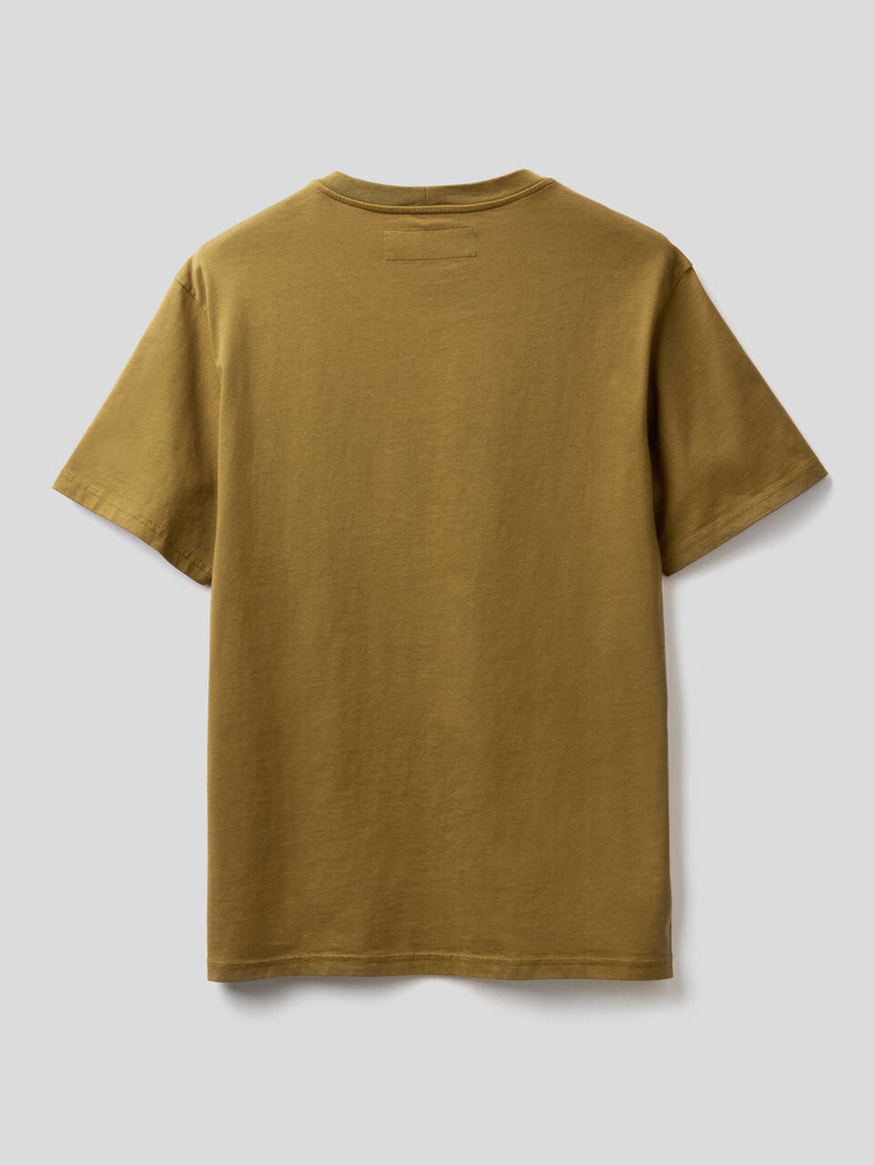 Camiseta de 100 % algodón con bolsillo image number 2