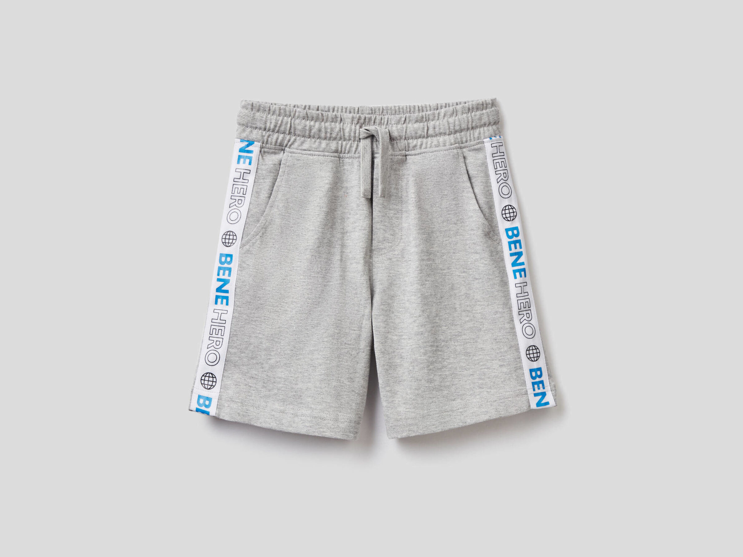 Bermudas con banda lateral image number null