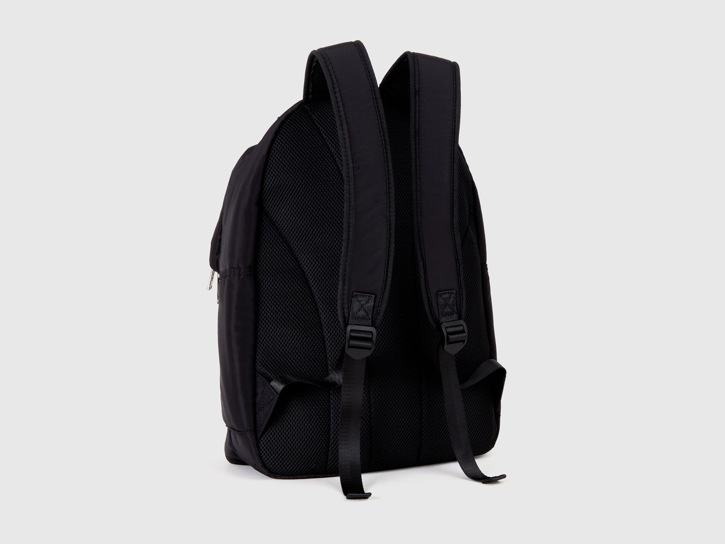 Benetton mochilas mujer sales
