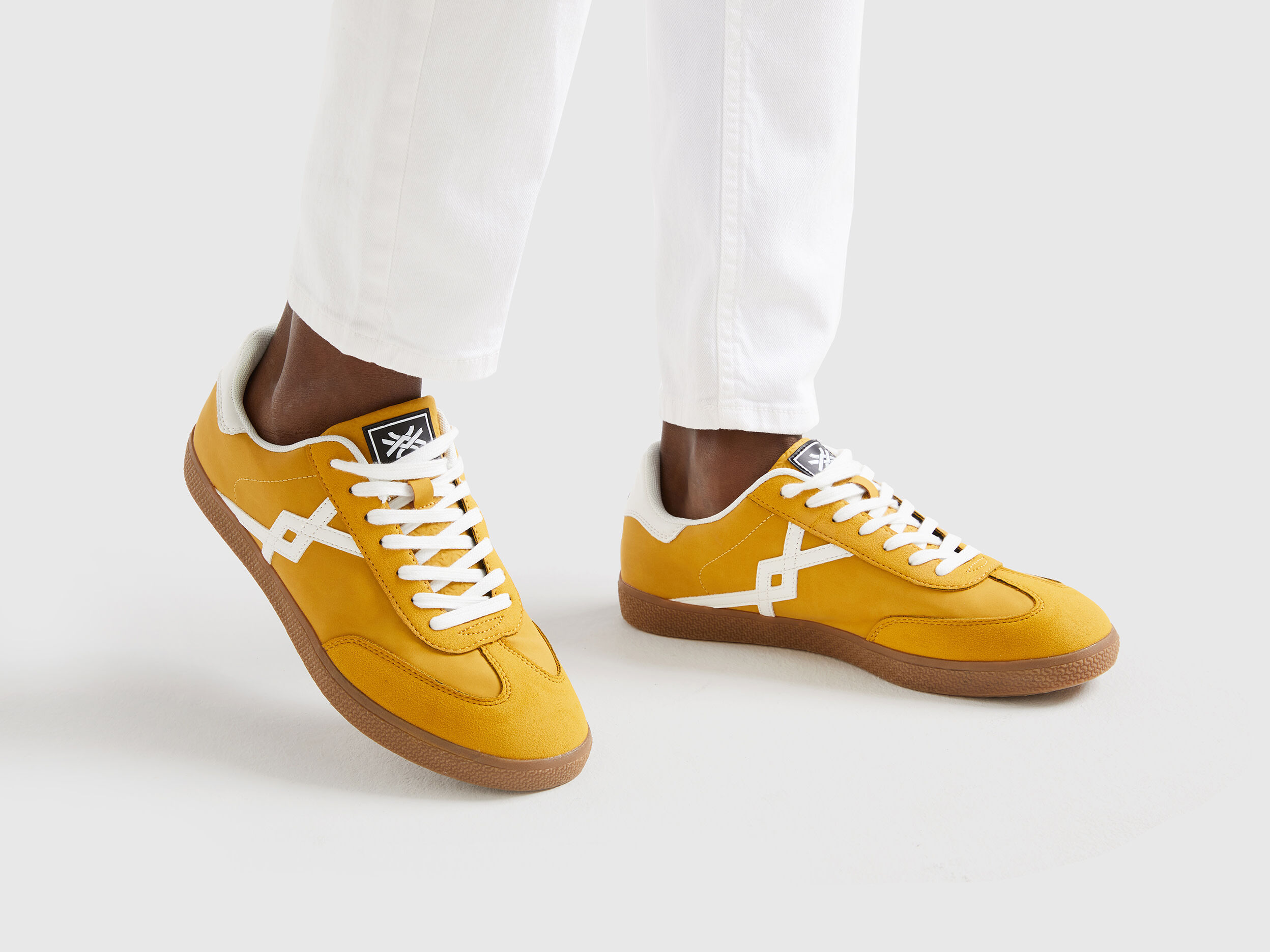 Zapatillas bajas amarillo mostaza Mostaza Benetton